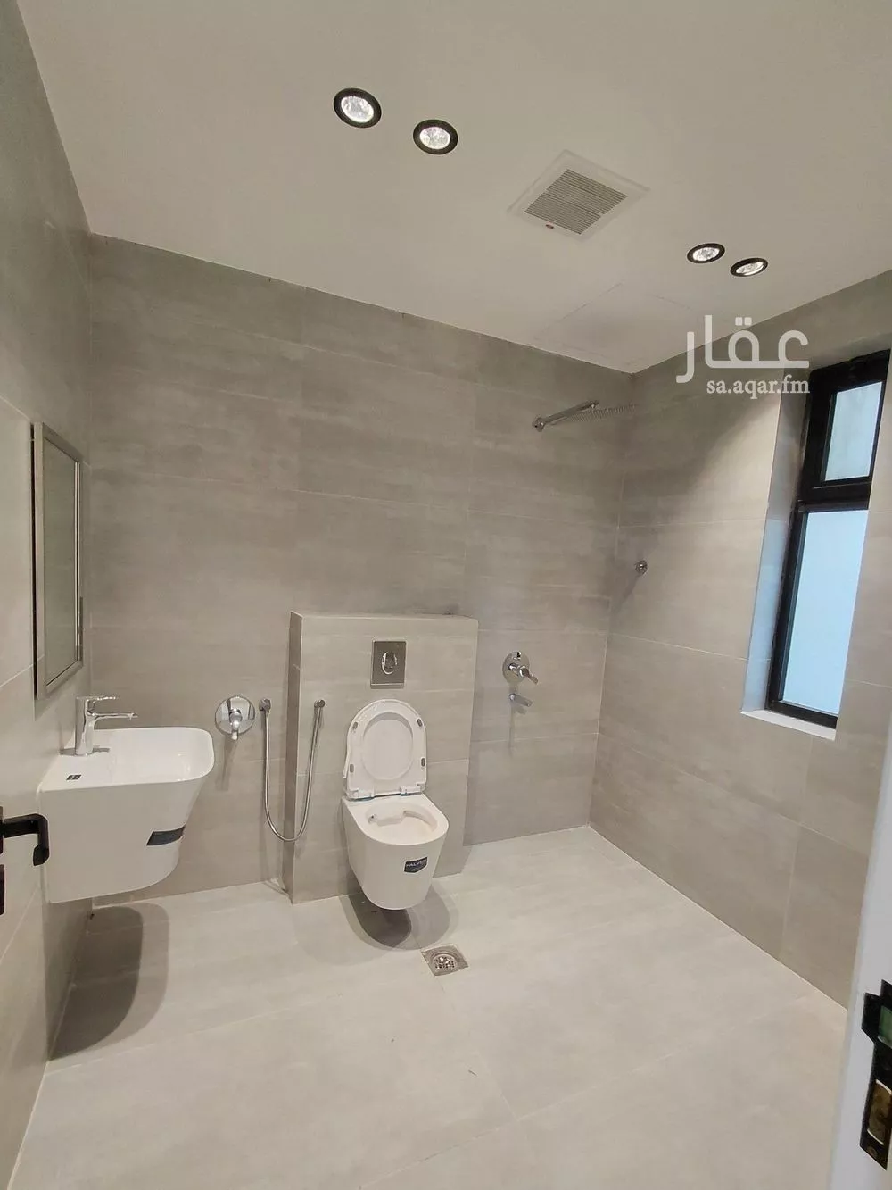 5 bedroom apartment in Al Janadriyah 26