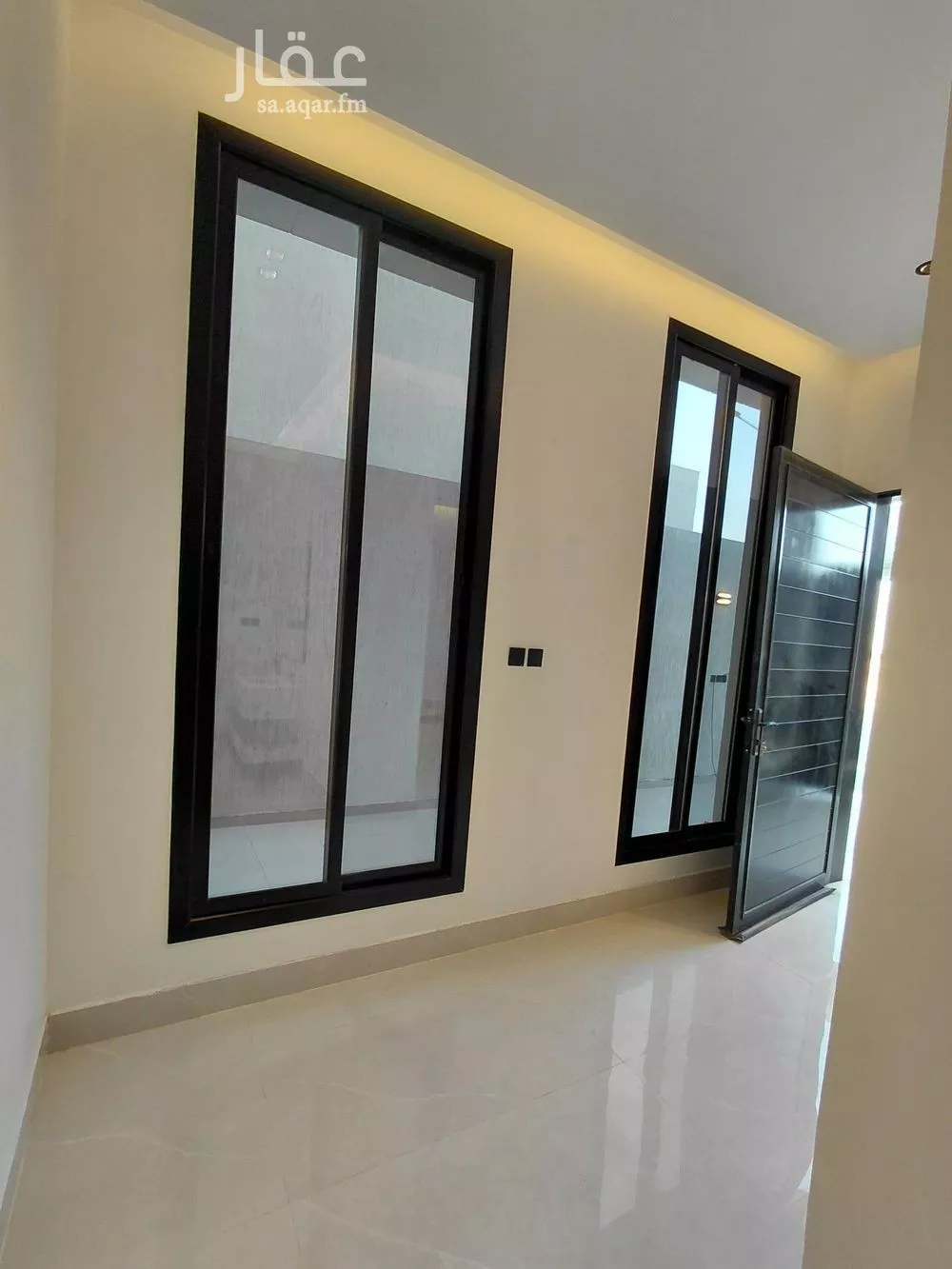 5 bedroom apartment in Al Janadriyah 4