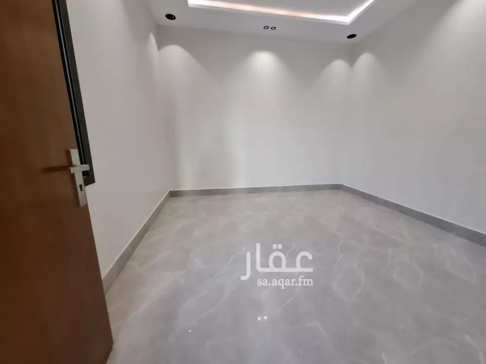 فيلا 6 غرف في ظهرة لبن 5