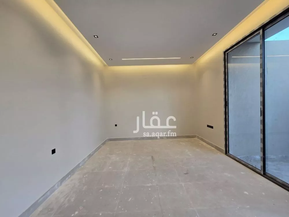 4 bedroom villa in Al Khaleej 2