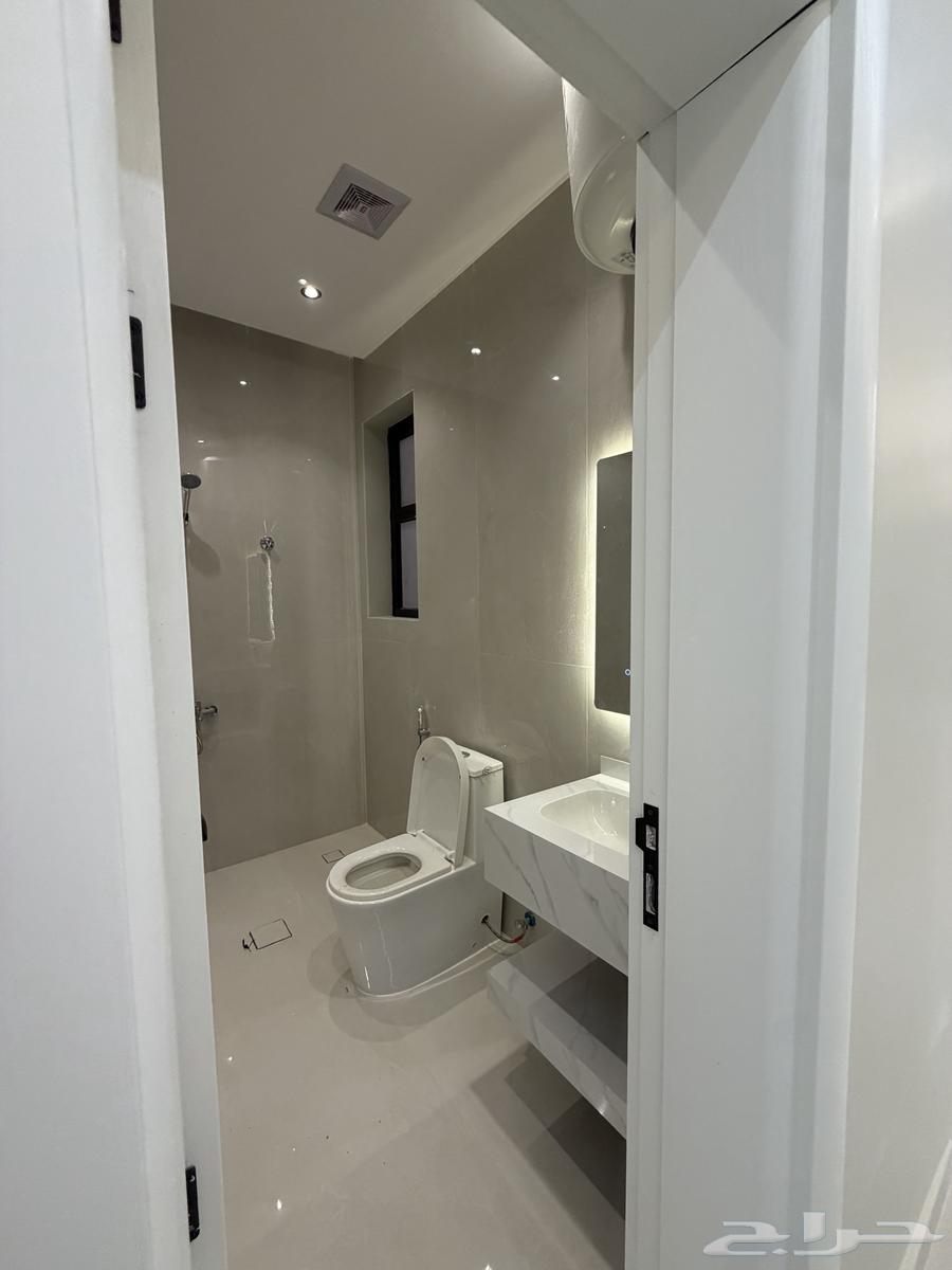3 bedroom apartment in Al Aziziyah, Eastern Province 2