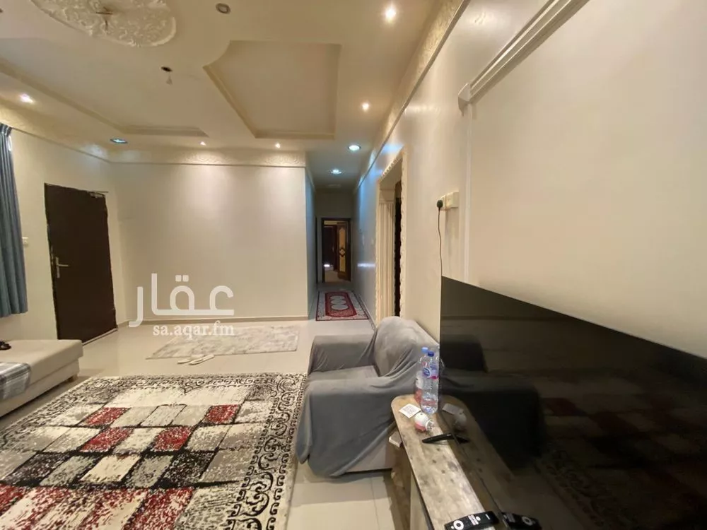 6 bedroom villa in Ishbiliyah 15