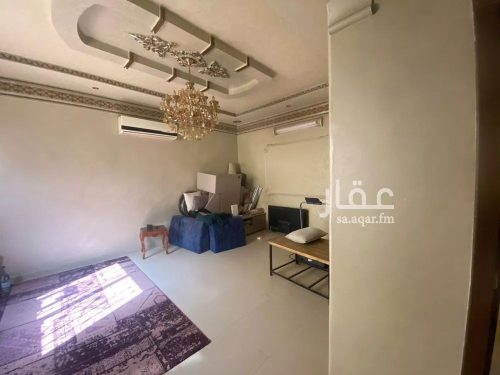 6 bedroom villa in Ishbiliyah 3