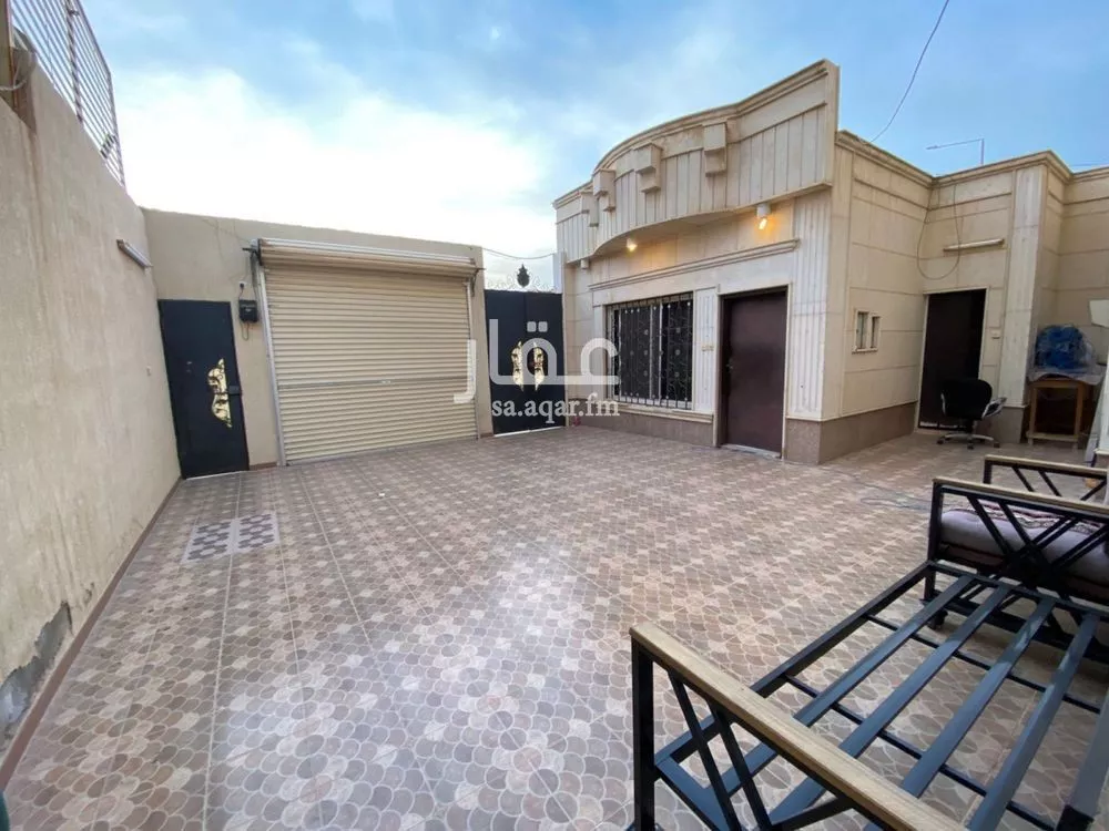 6 bedroom villa in Ishbiliyah 4