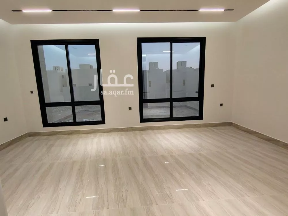 5 bedroom villa in Al Rimal 5