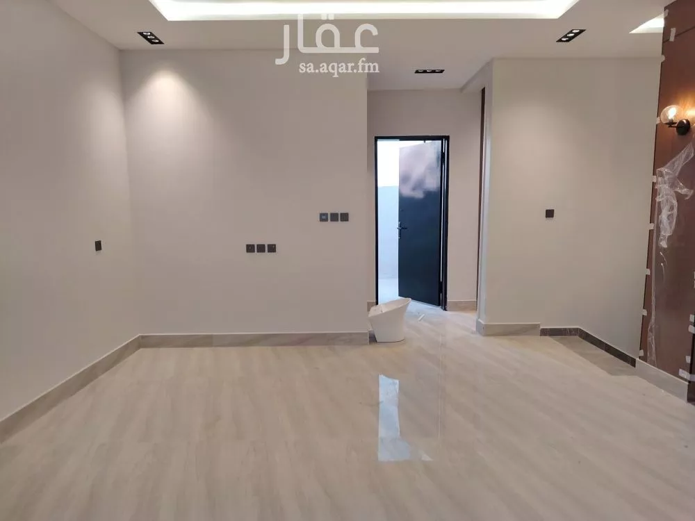 5 bedroom villa in Al Rimal 7