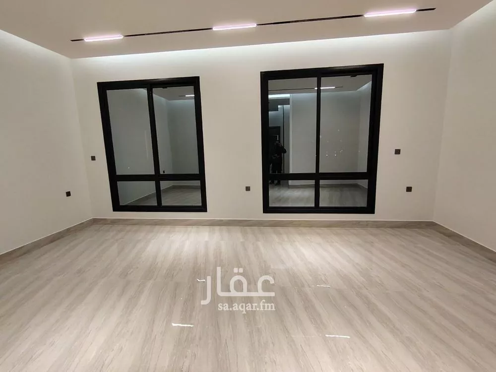 فيلا 5 غرف في الرمال 6