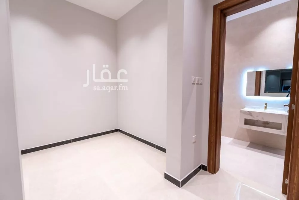 فيلا 7 غرف في النرجس 9