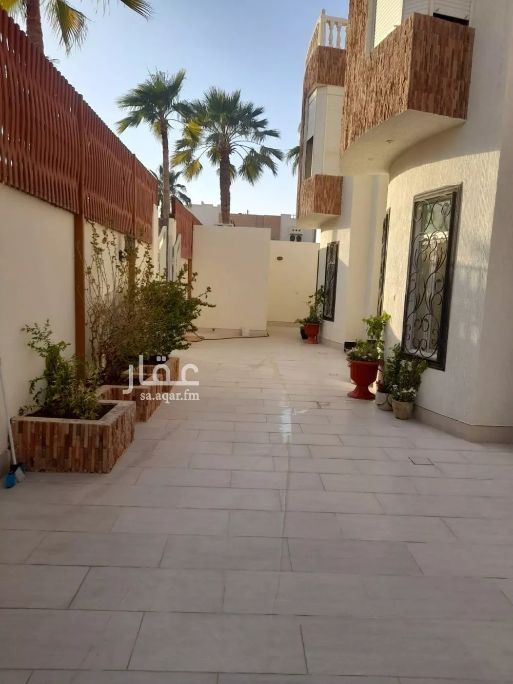 فيلا 5 غرف في النخيل 4