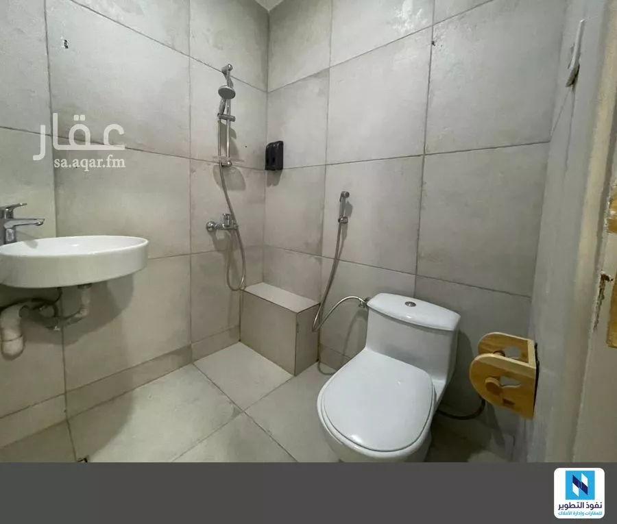 5 bedroom villa in Al Aridh 12