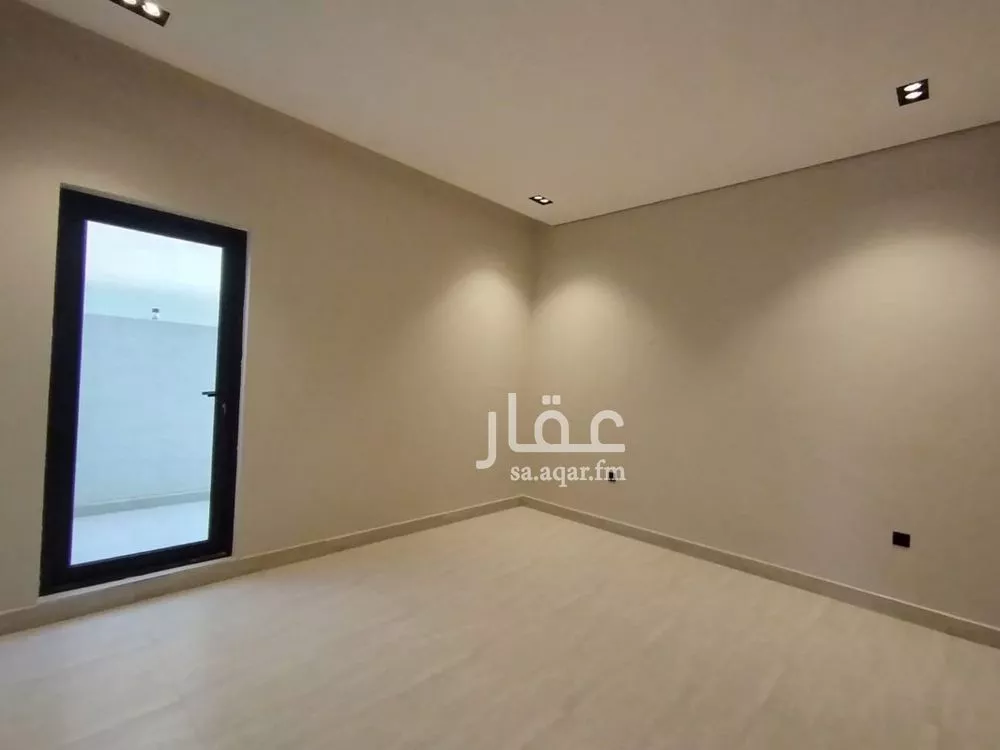فيلا 5 غرف في الرمال 11