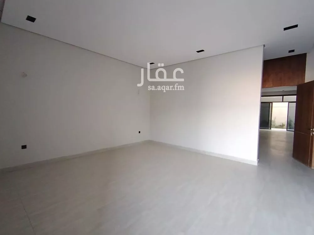 فيلا 5 غرف في الرمال 20