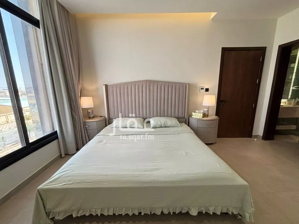 3 bedroom apartment in Al Mughrizat 13