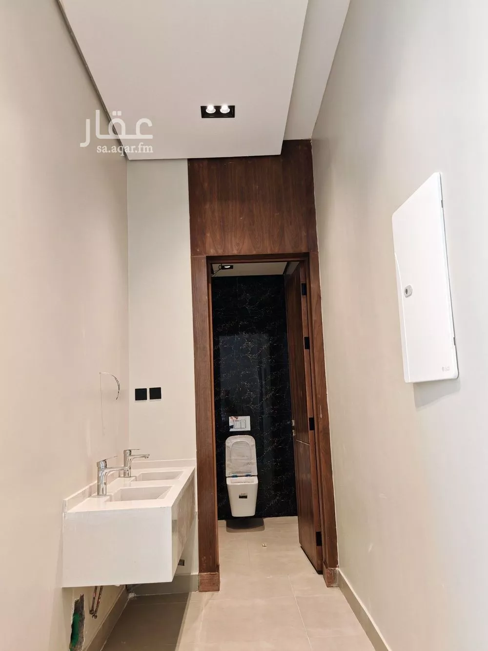 5 bedroom villa in Al Munsiyah 2