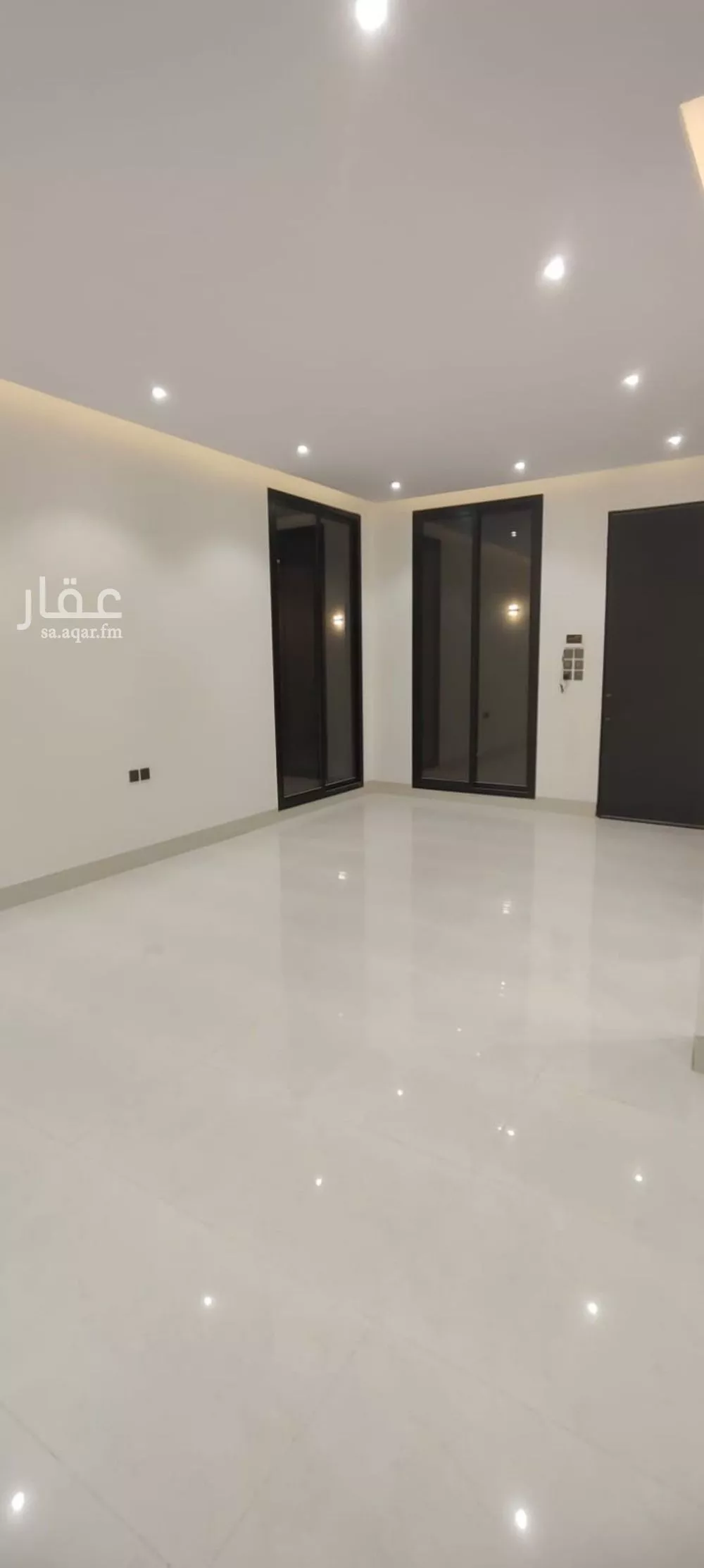 5 bedroom villa in Al Janadriyah 4