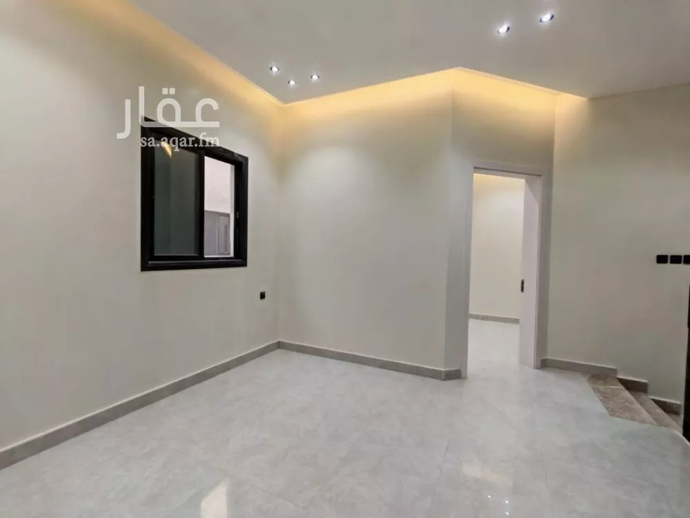 فيلا 5 غرف في الرمال 13