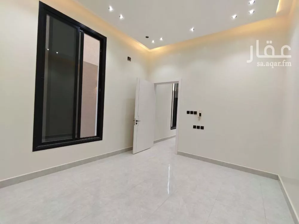 فيلا 5 غرف في الرمال 6