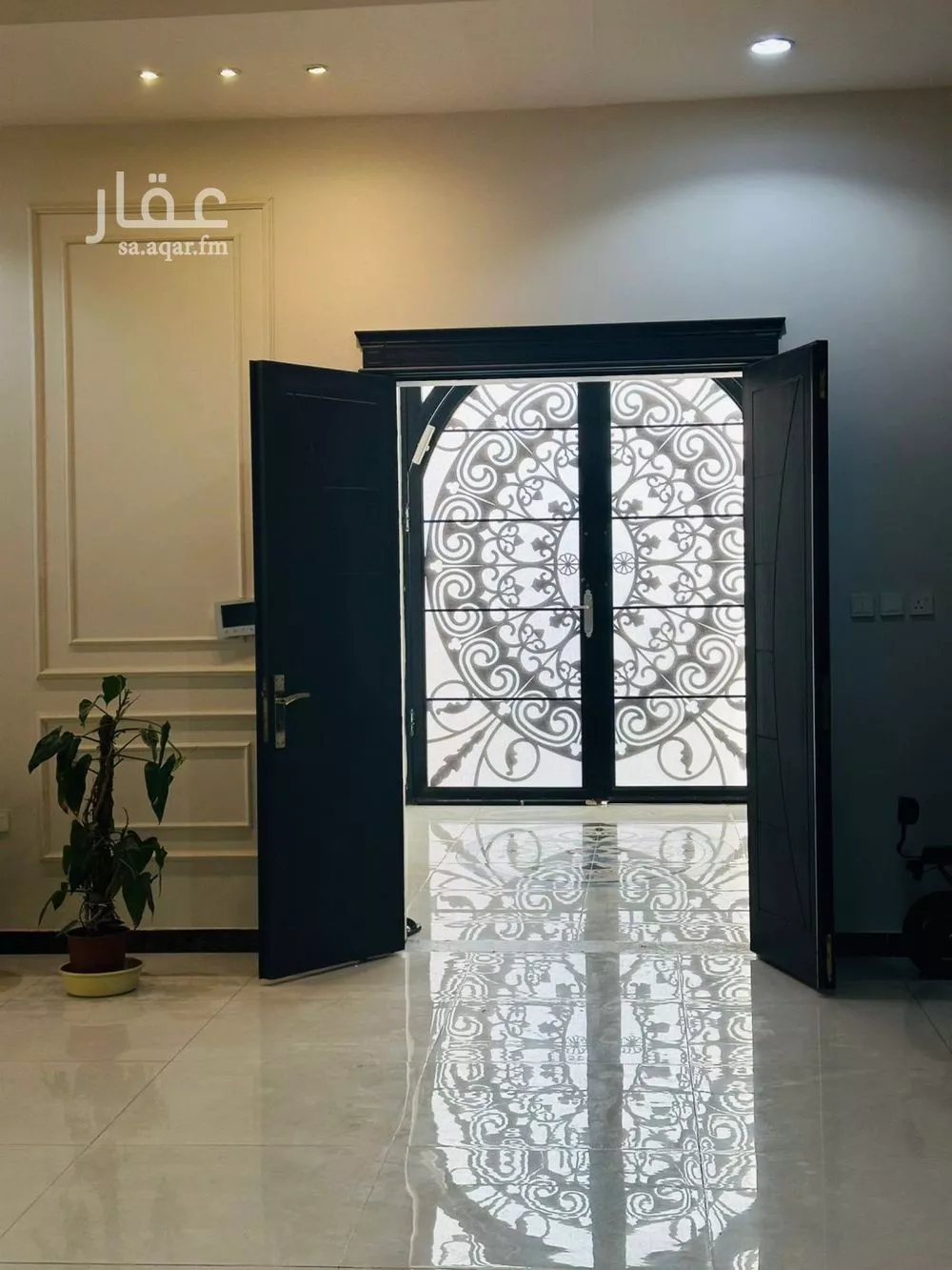 فيلا 10 غرف في الرمال 13
