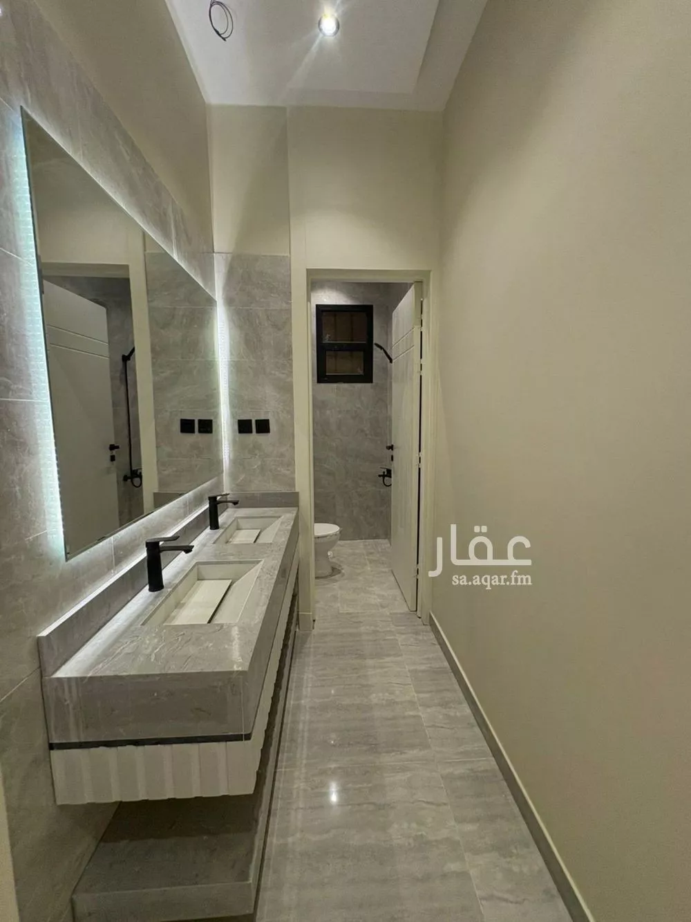 فيلا 8 غرف في طويق 12