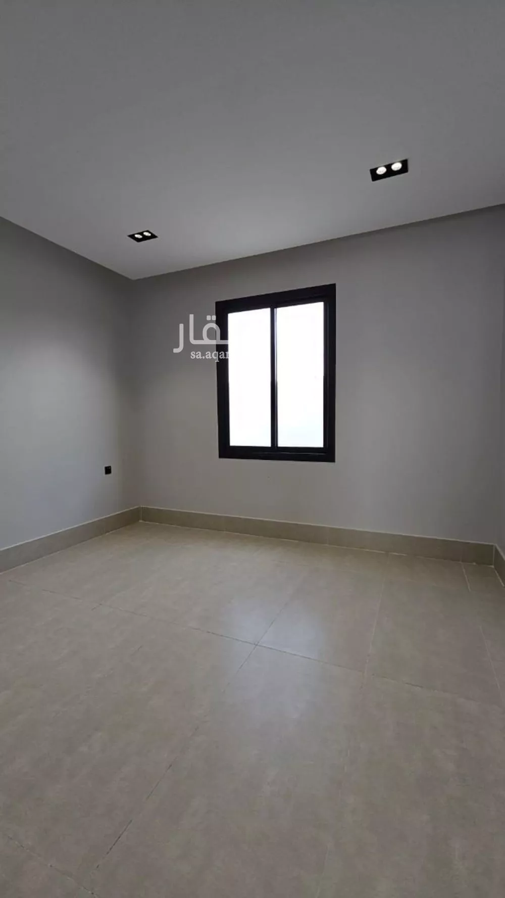 فيلا 5 غرف في عكاظ 16