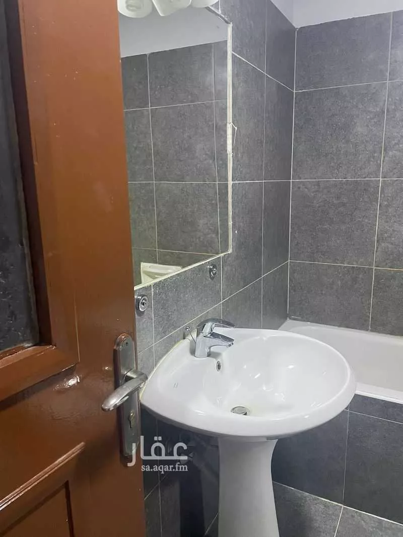 فيلا 3 غرف في الزمرد، جدة 12
