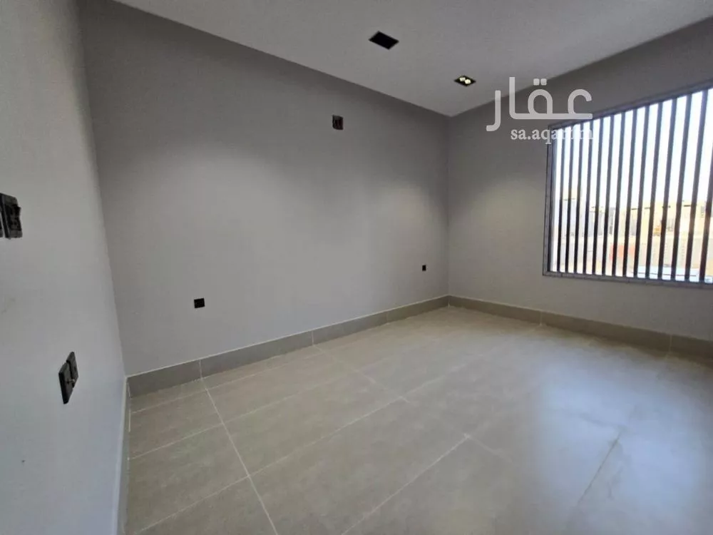 فيلا 5 غرف في عكاظ 15