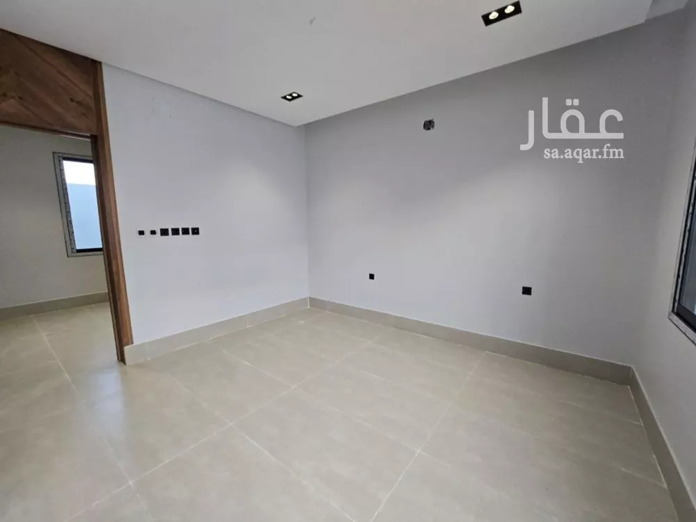 فيلا 5 غرف في عكاظ 18