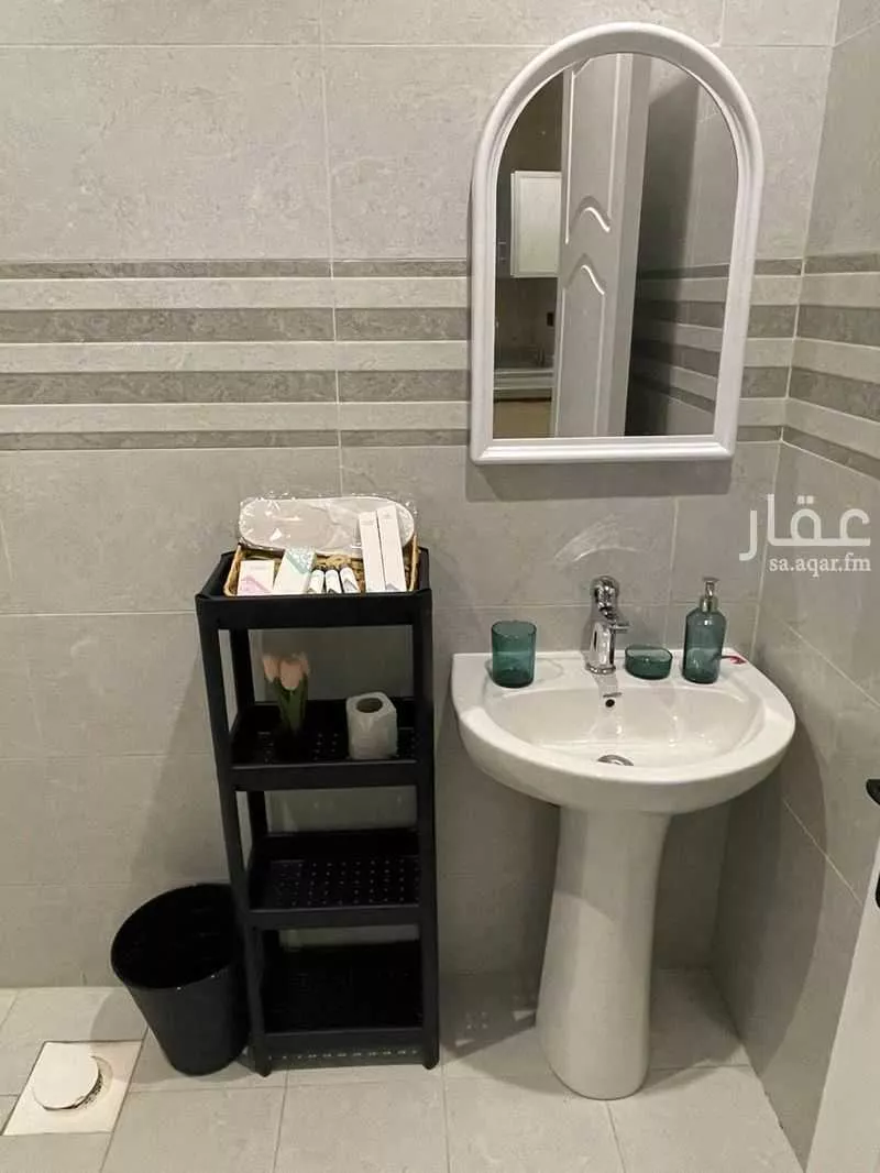شقة 1 غرف في العقيق 16