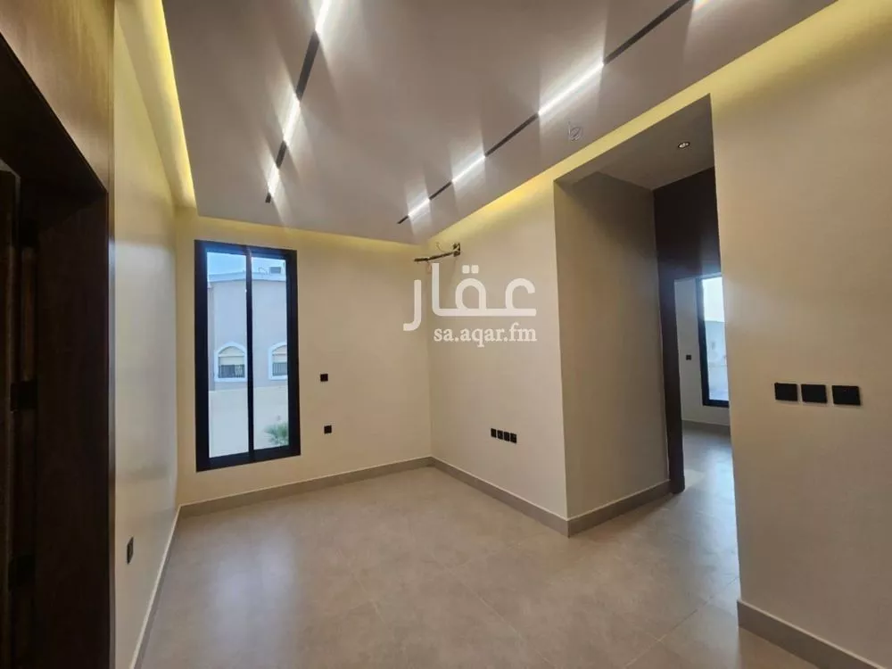 فيلا 5 غرف في العارض 17