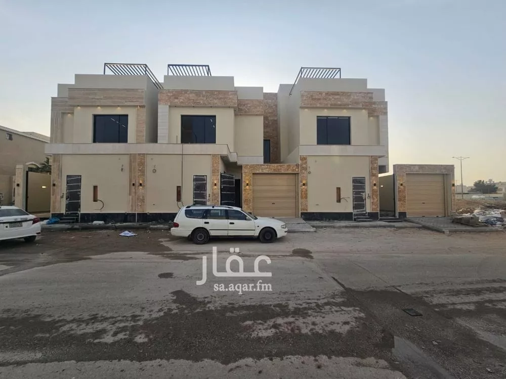 فيلا 5 غرف في العارض 18