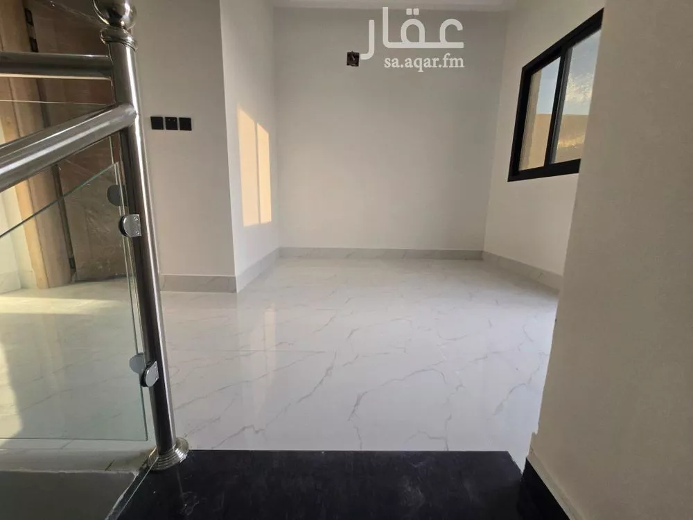 5 bedroom villa in Al Uraija Al Gharbiyah 16