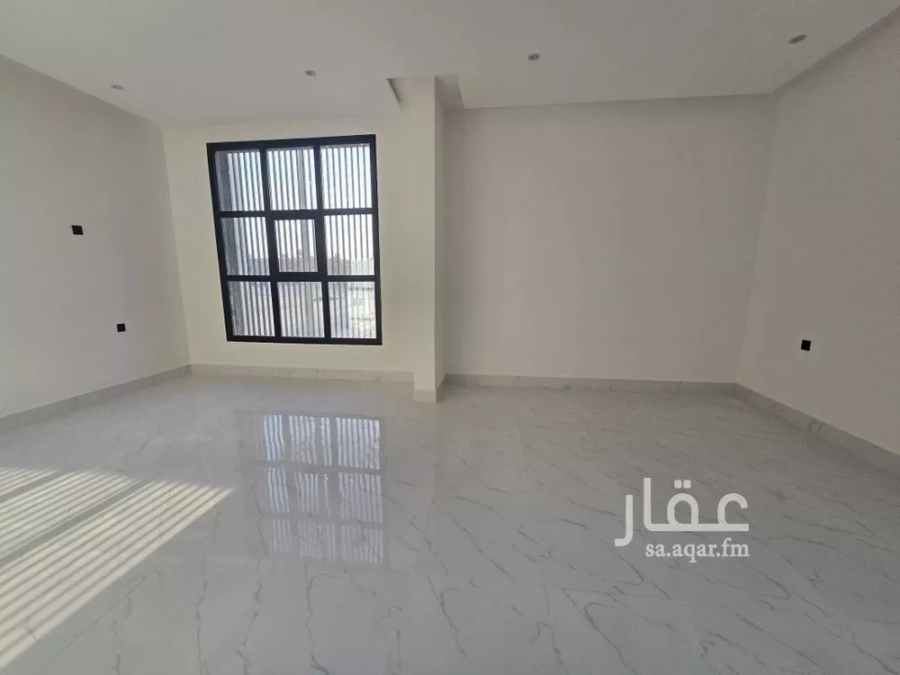 5 bedroom villa in Al Uraija Al Gharbiyah 6