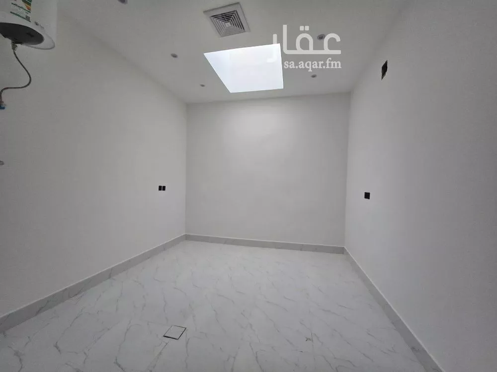 5 bedroom villa in Al Uraija Al Gharbiyah 10