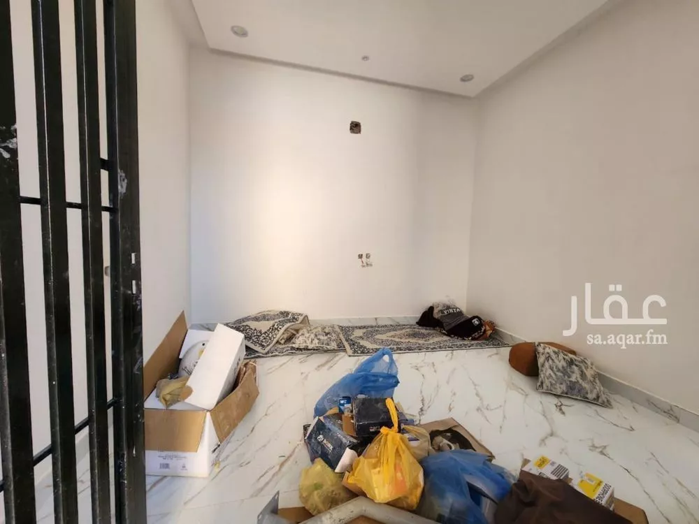 فيلا 7 غرف في العريجاء الغربية 13
