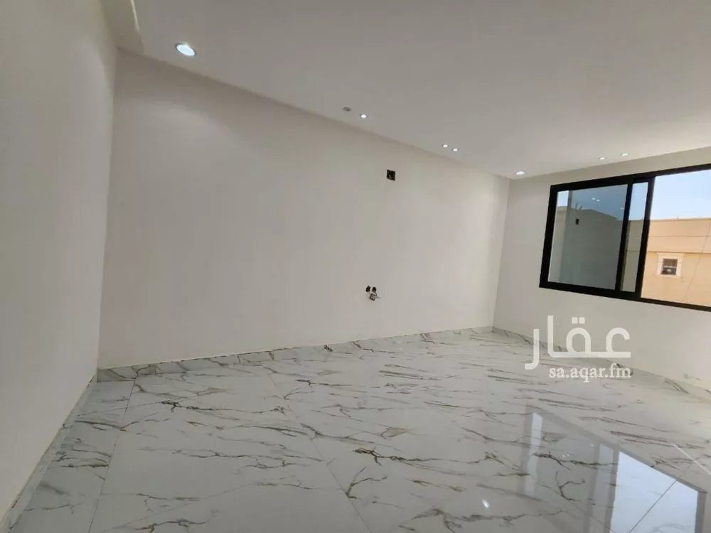 فيلا 7 غرف في العريجاء الغربية 8