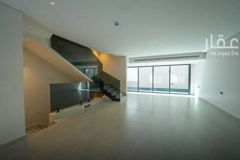 5 bedroom villa in Al Aridh 3