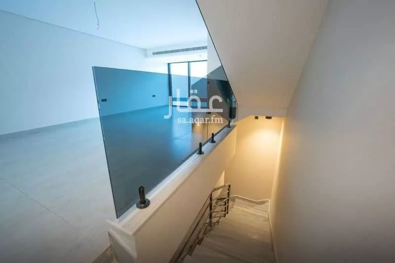 5 bedroom villa in Al Aridh 4