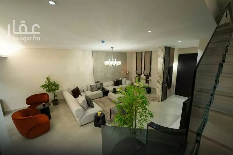5 bedroom villa in Al Aridh 6