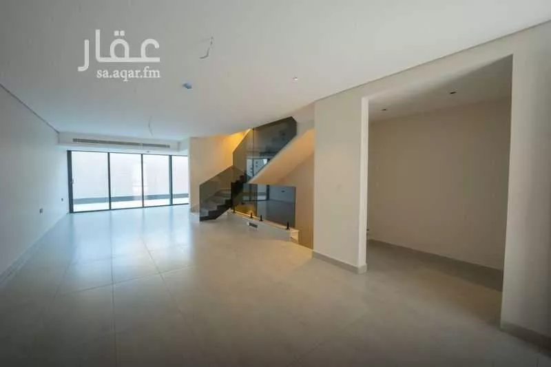 5 bedroom villa in Al Aridh 10