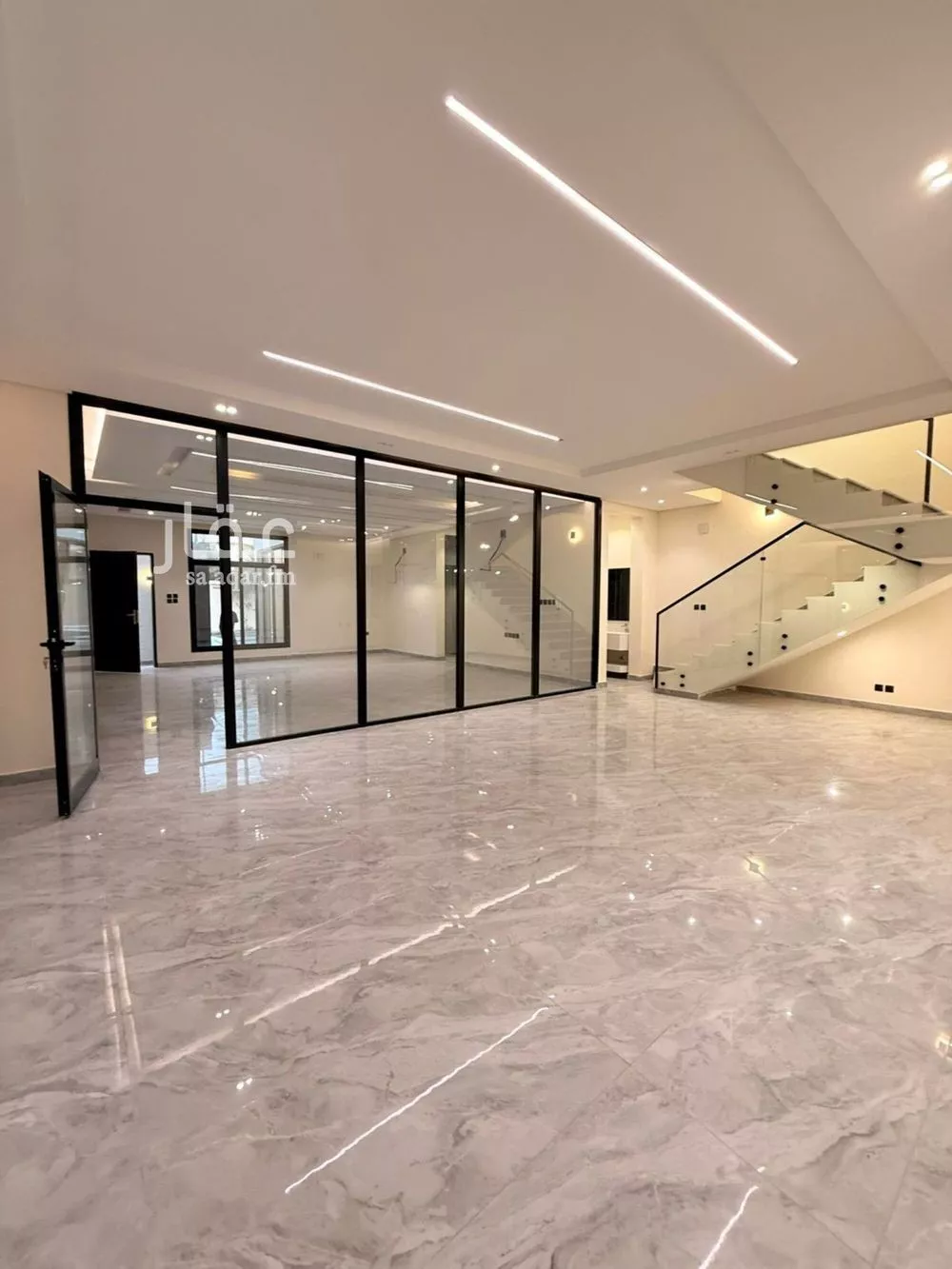 8 bedroom villa in As Suwaidi 20