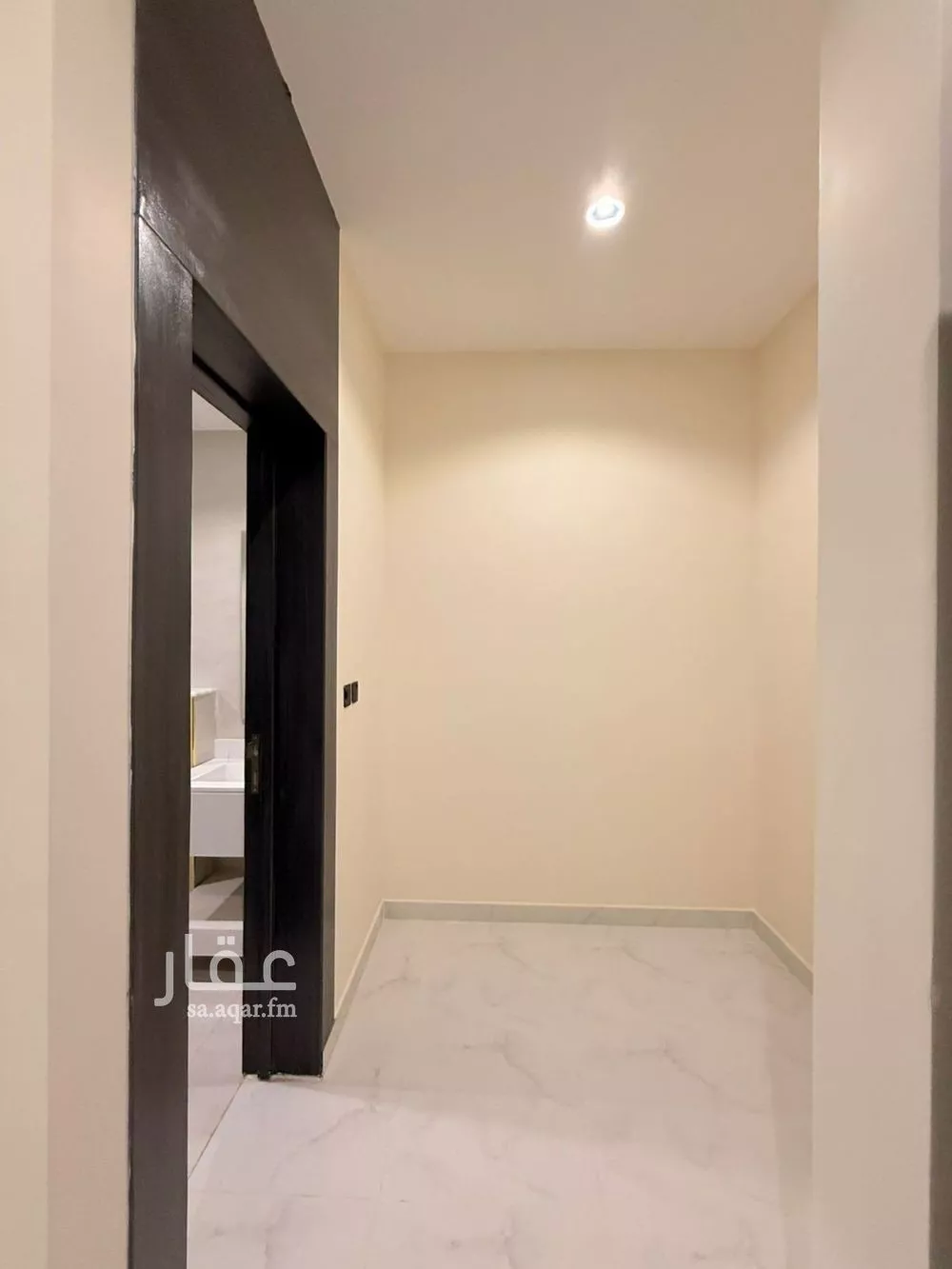 8 bedroom villa in As Suwaidi 9