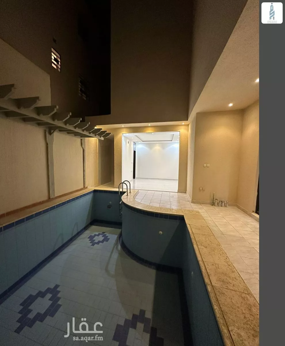 6 bedroom villa in Al Rimal 2
