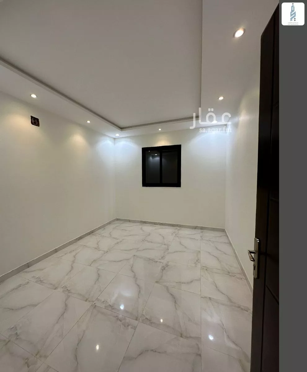 6 bedroom villa in Al Rimal 7