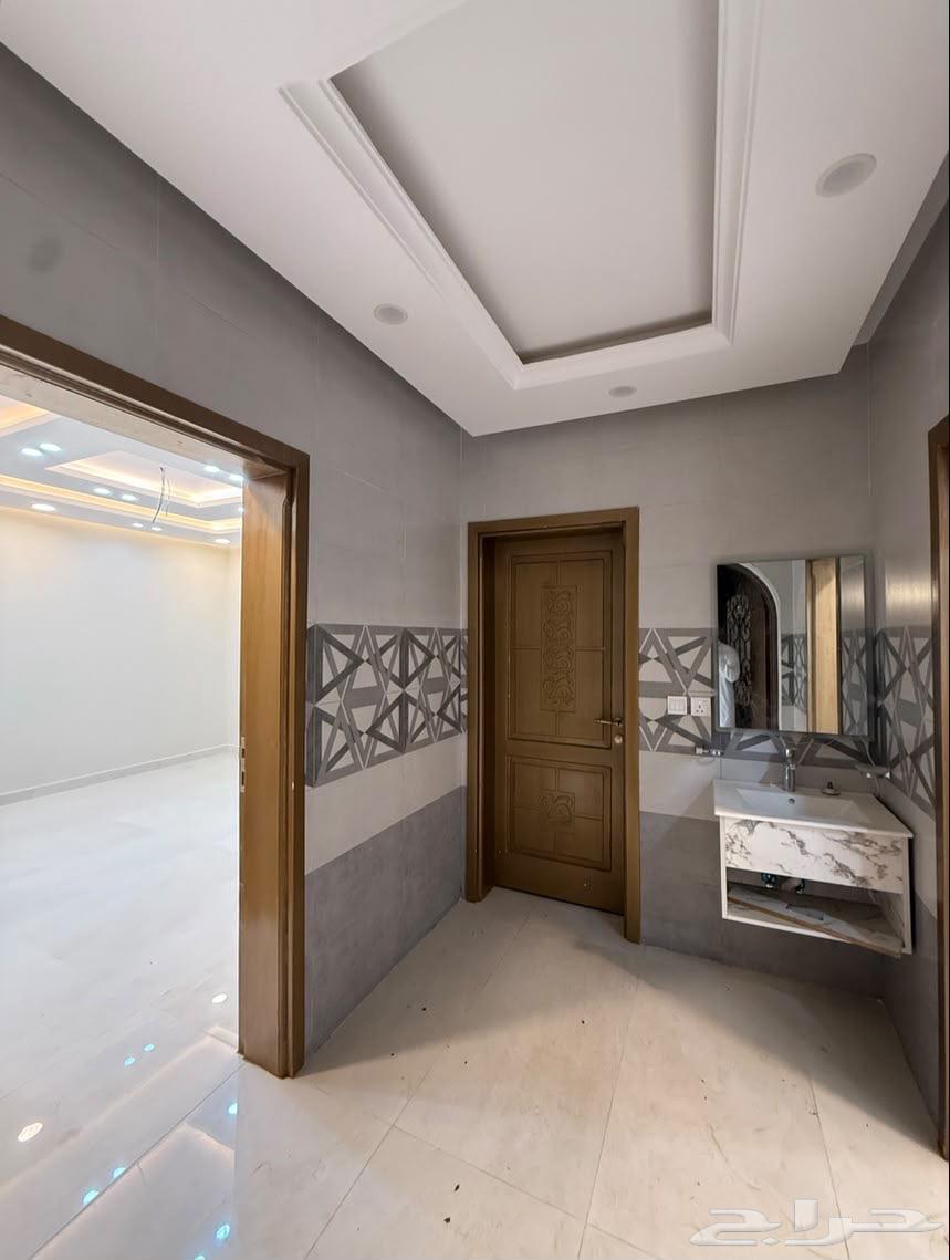 4 bedroom apartment in Al Gharra, Madinah 5