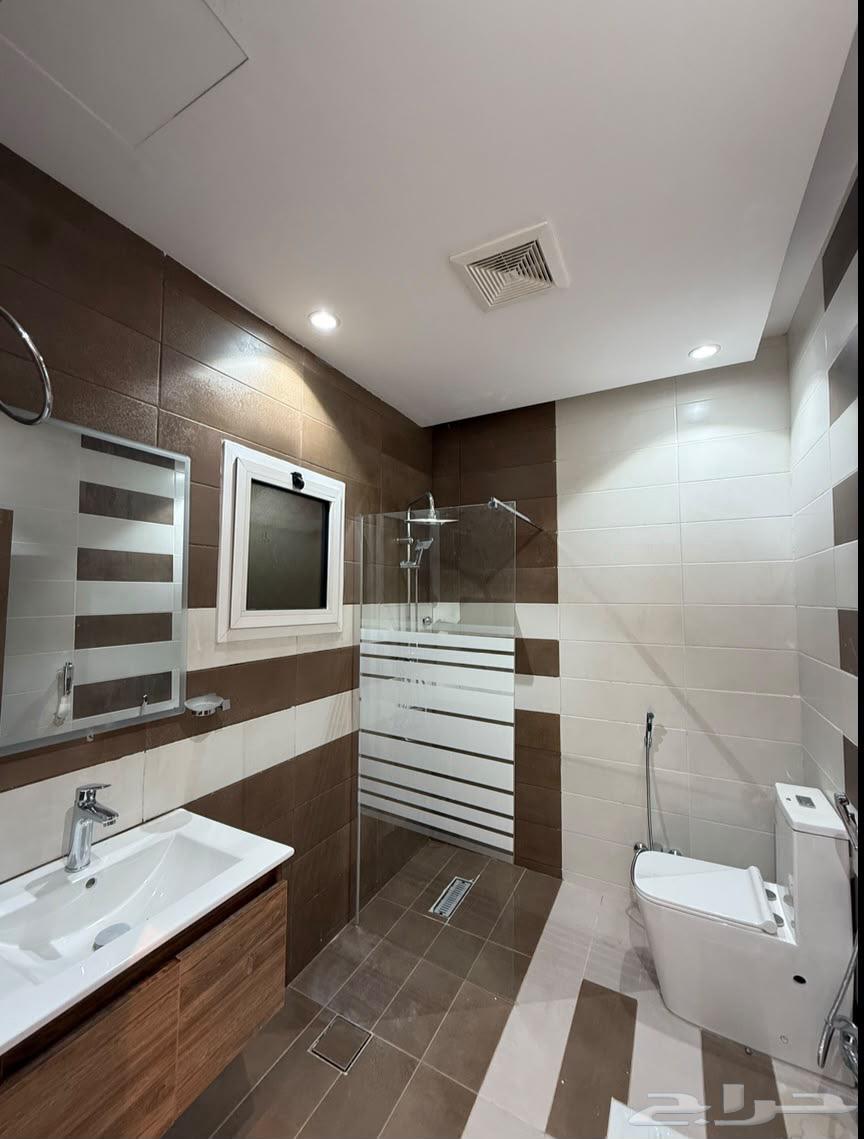 4 bedroom apartment in Al Gharra, Madinah 2
