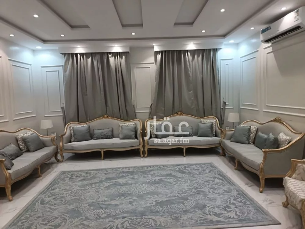 5 bedroom villa in Al Rimal 3