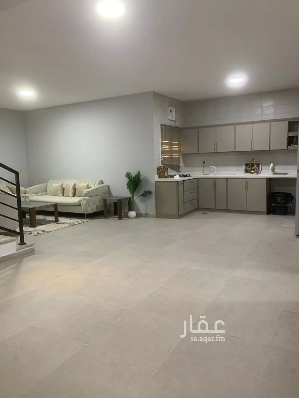 فيلا 5 غرف في الجنادرية 9