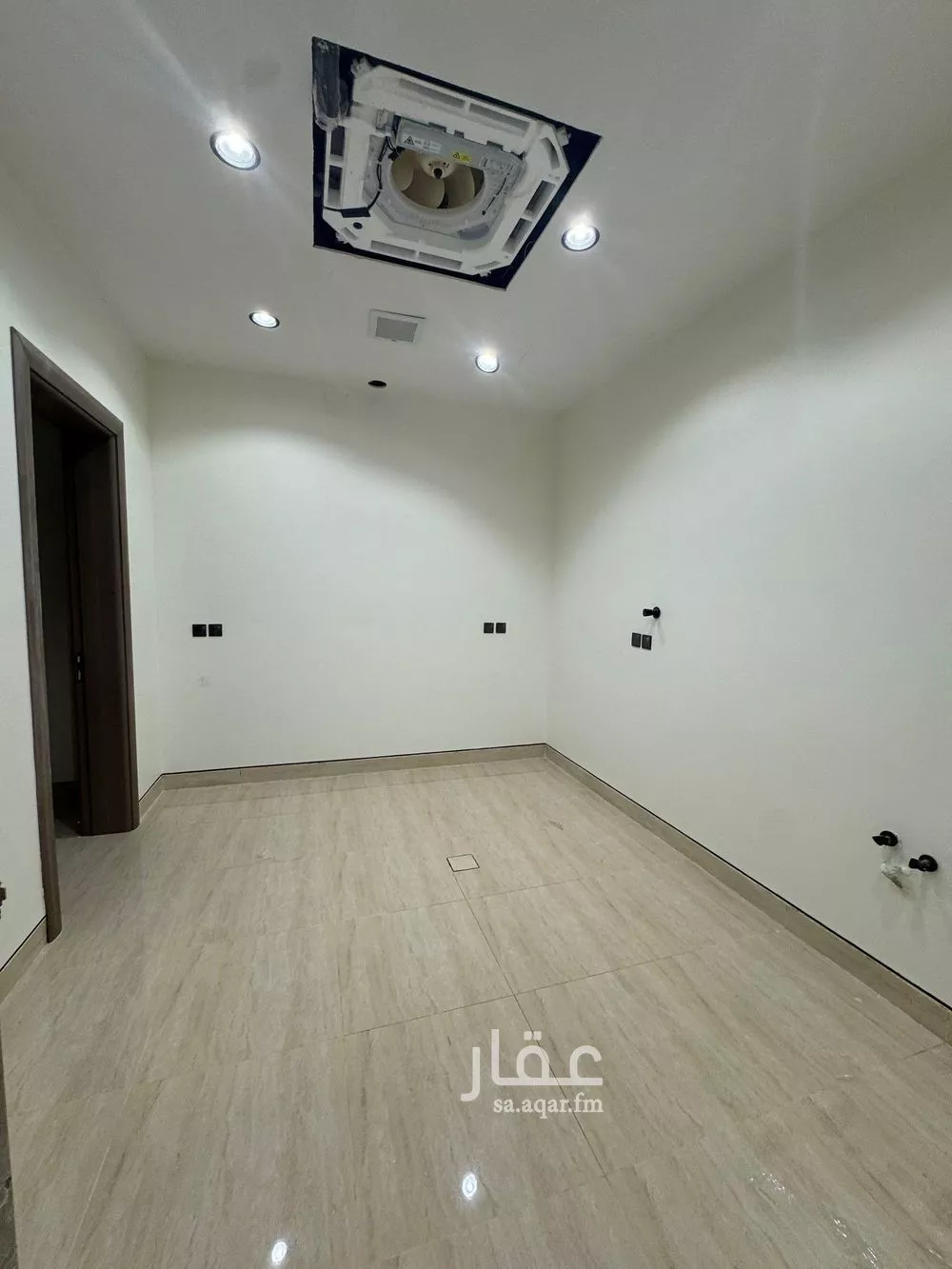 فيلا 7 غرف في النرجس 8