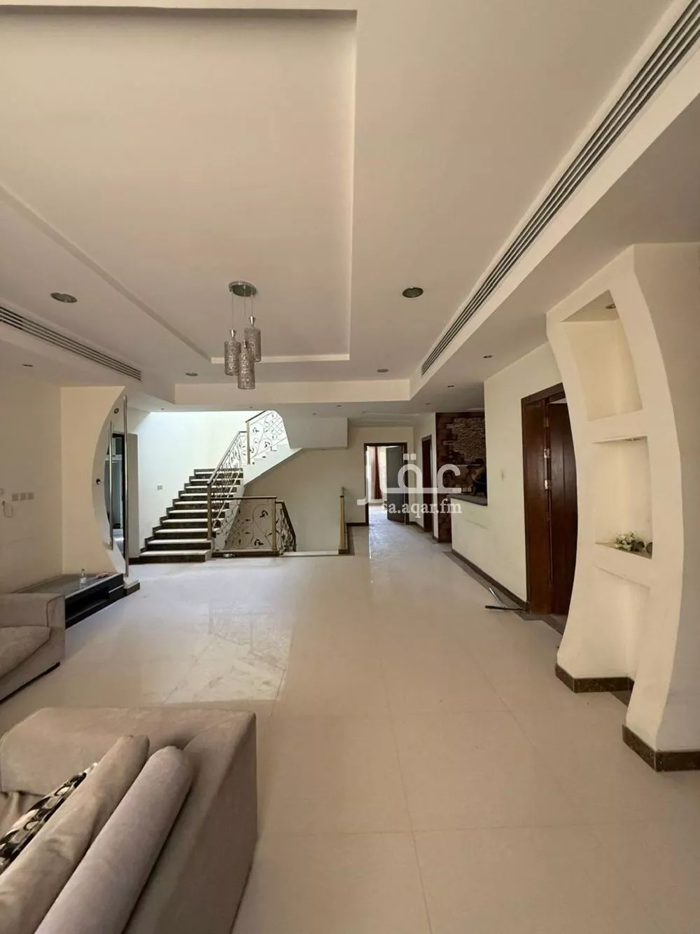 8 bedroom villa in Al Sahafah 6