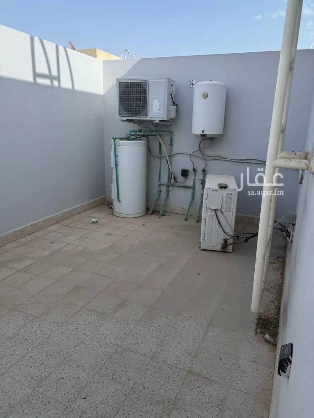 فيلا 5 غرف في النرجس 14